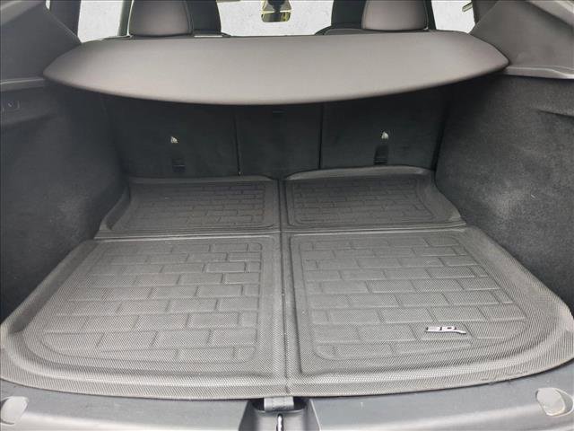 Used 2023 Tesla Model Y Performance image 6