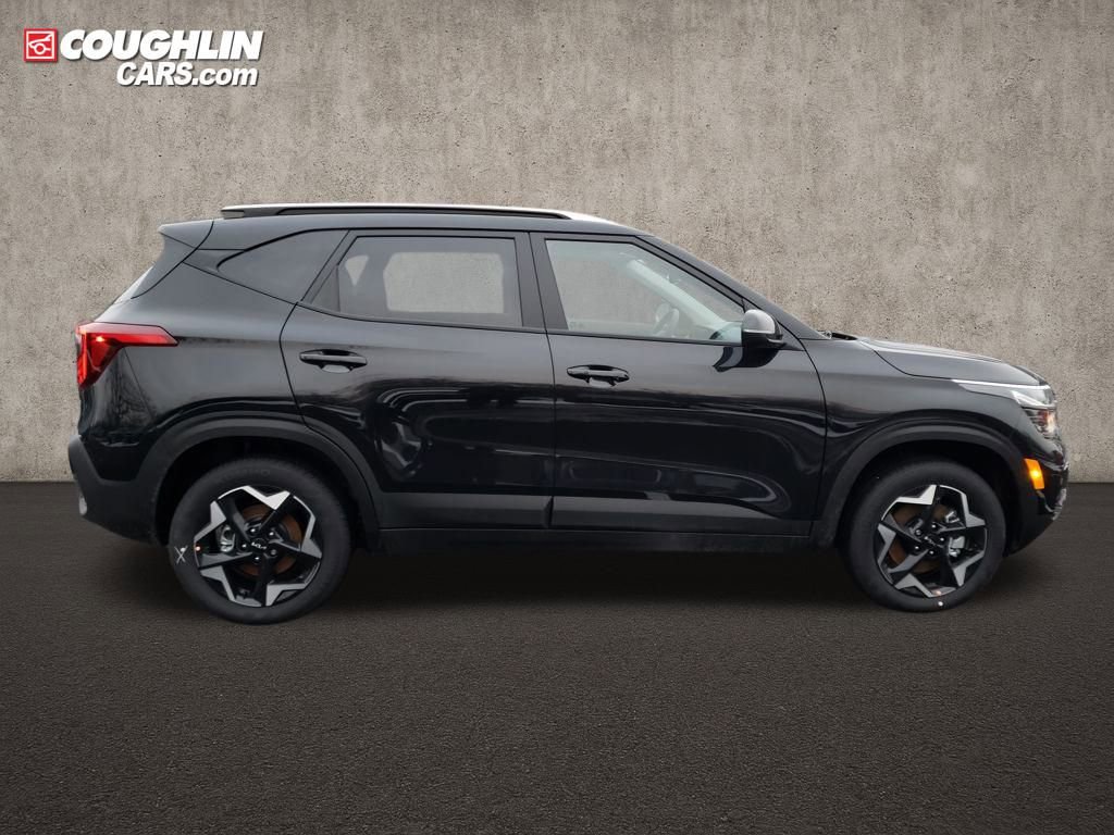New 2026 Kia Seltos S image 9