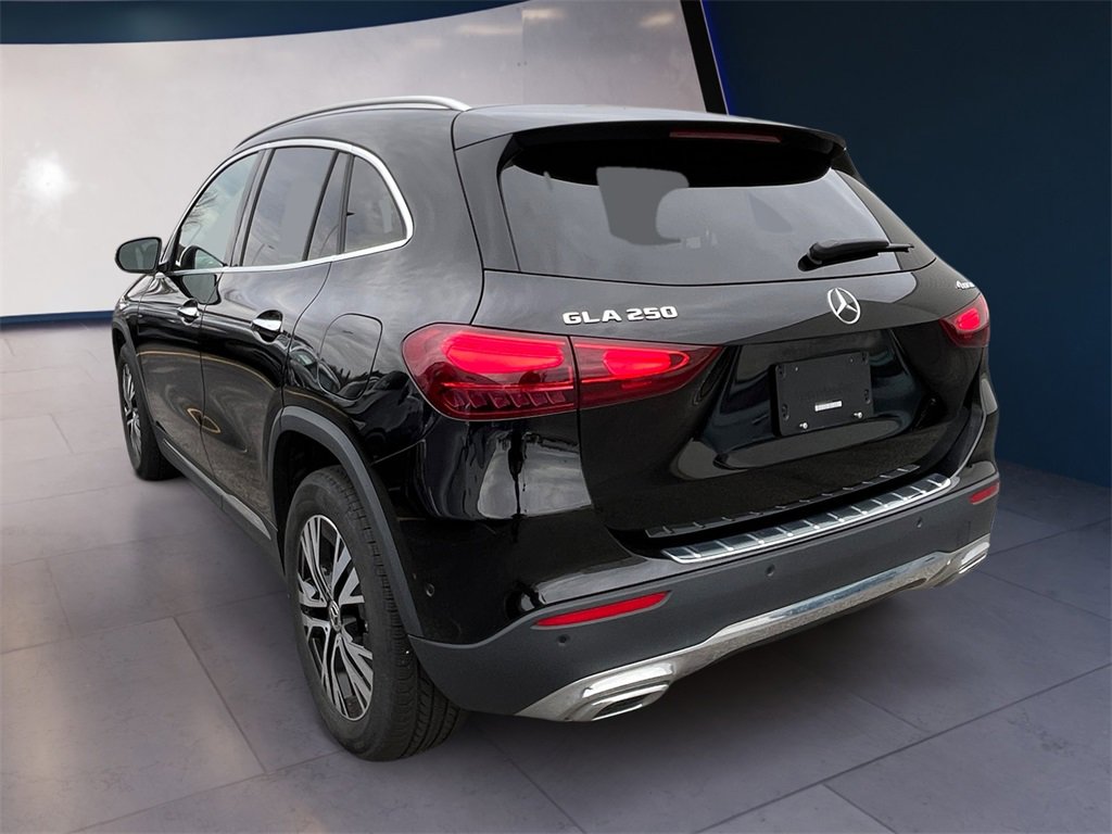 Certified 2025 Mercedes-Benz GLA 250 4MATIC image 3