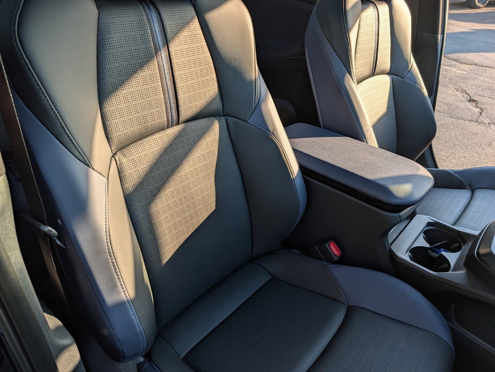 New 2027 Subaru Solterra AWD/4WD image 32