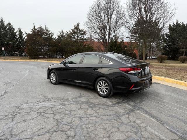 Used 2018 Hyundai Sonata SE image 3