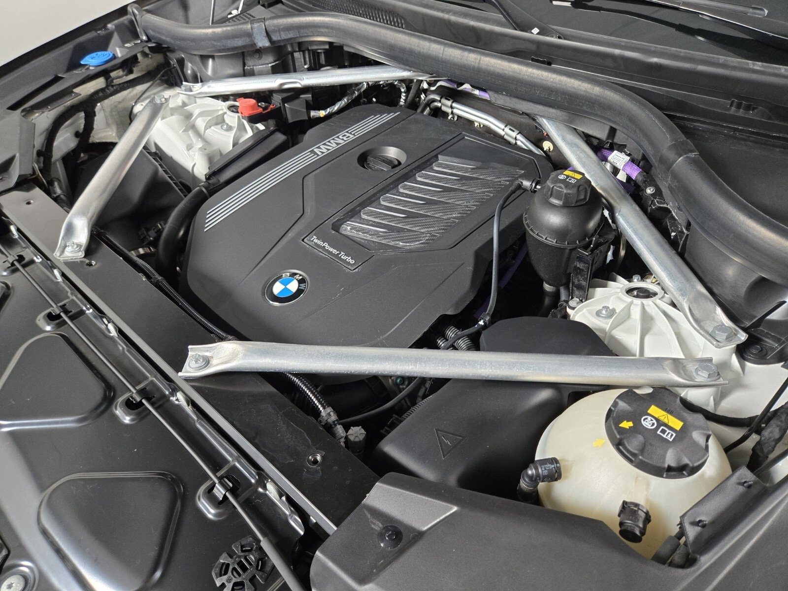 Used 2023 BMW X6 xDrive40i w/ M Sport Package image 20