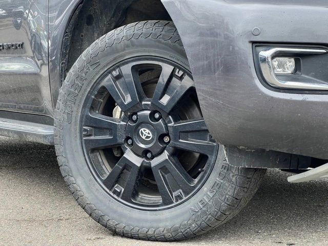 Used 2022 Toyota Sequoia TRD Sport AWD/4WD image 2