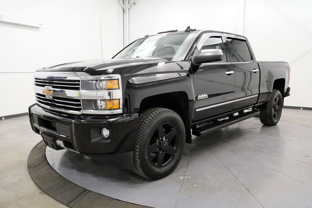 Used 2015 Chevrolet Silverado 2500 High Country AWD/4WD image 3