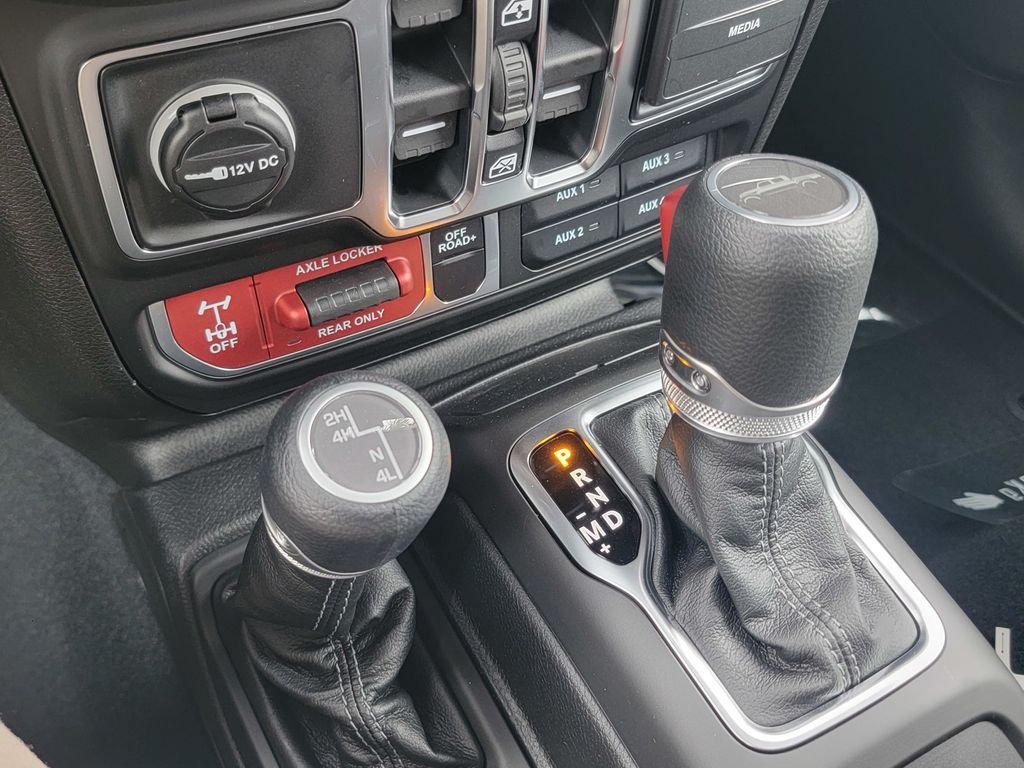 New 2026 Jeep Gladiator Sport AWD/4WD image 18