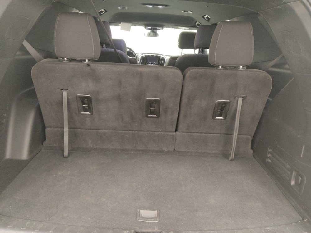 Used 2022 Chevrolet Traverse LT image 29