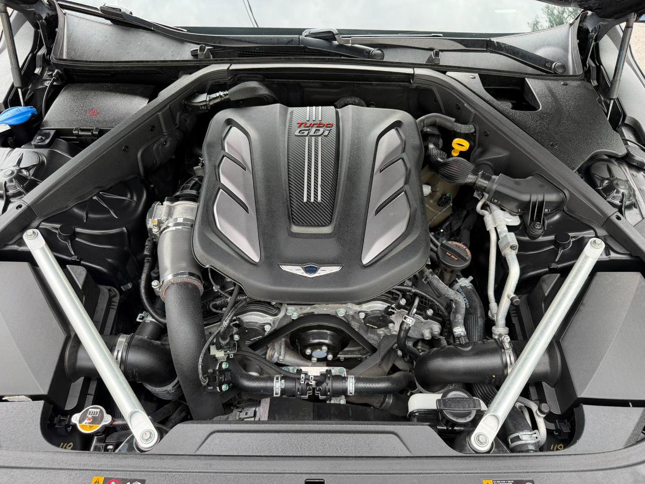 Used 2017 Genesis G90 3.3T Premium RWD image 20