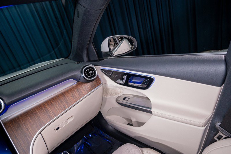 Certified 2026 Mercedes-Benz GLC 300 image 22