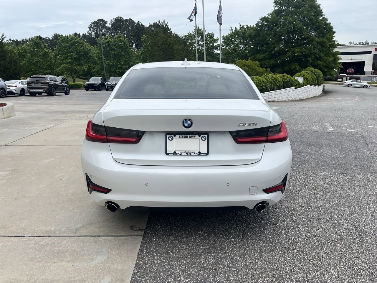 Used 2021 BMW 330i Sedan w/ Premium Package RWD image 7