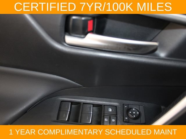 Used 2025 Toyota RAV4 XLE AWD/4WD image 18
