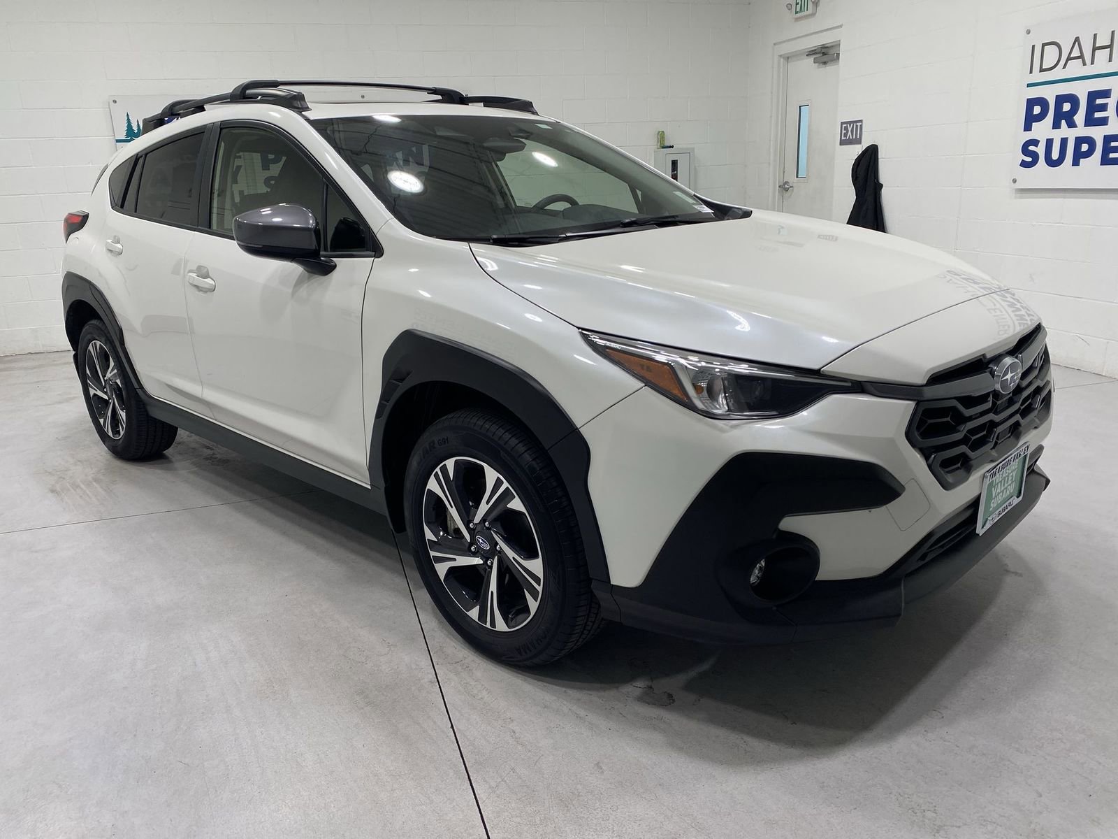 Used 2024 Subaru Crosstrek 2.0i Premium image 2