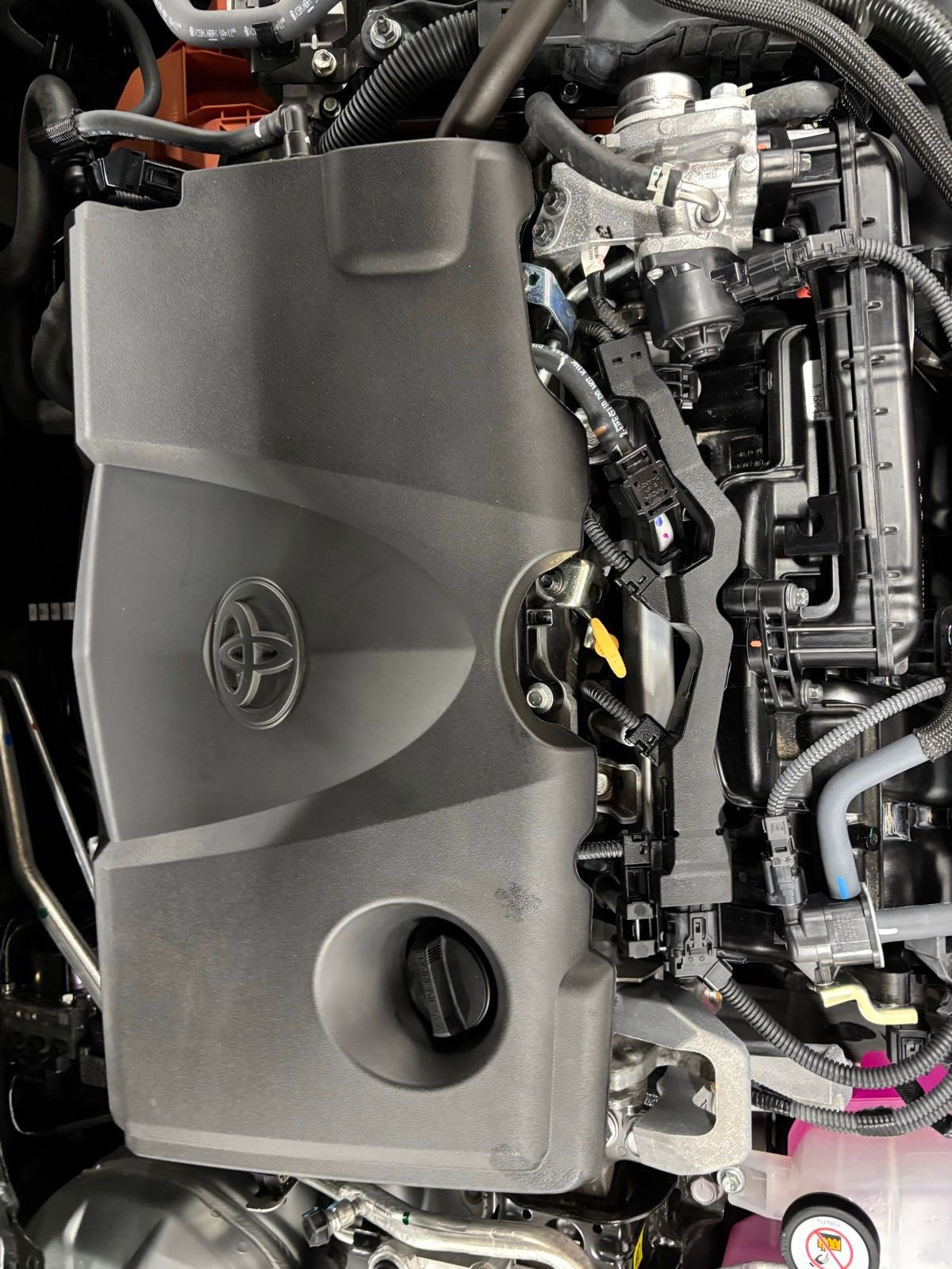 Used 2025 Toyota Camry LE FWD image 24