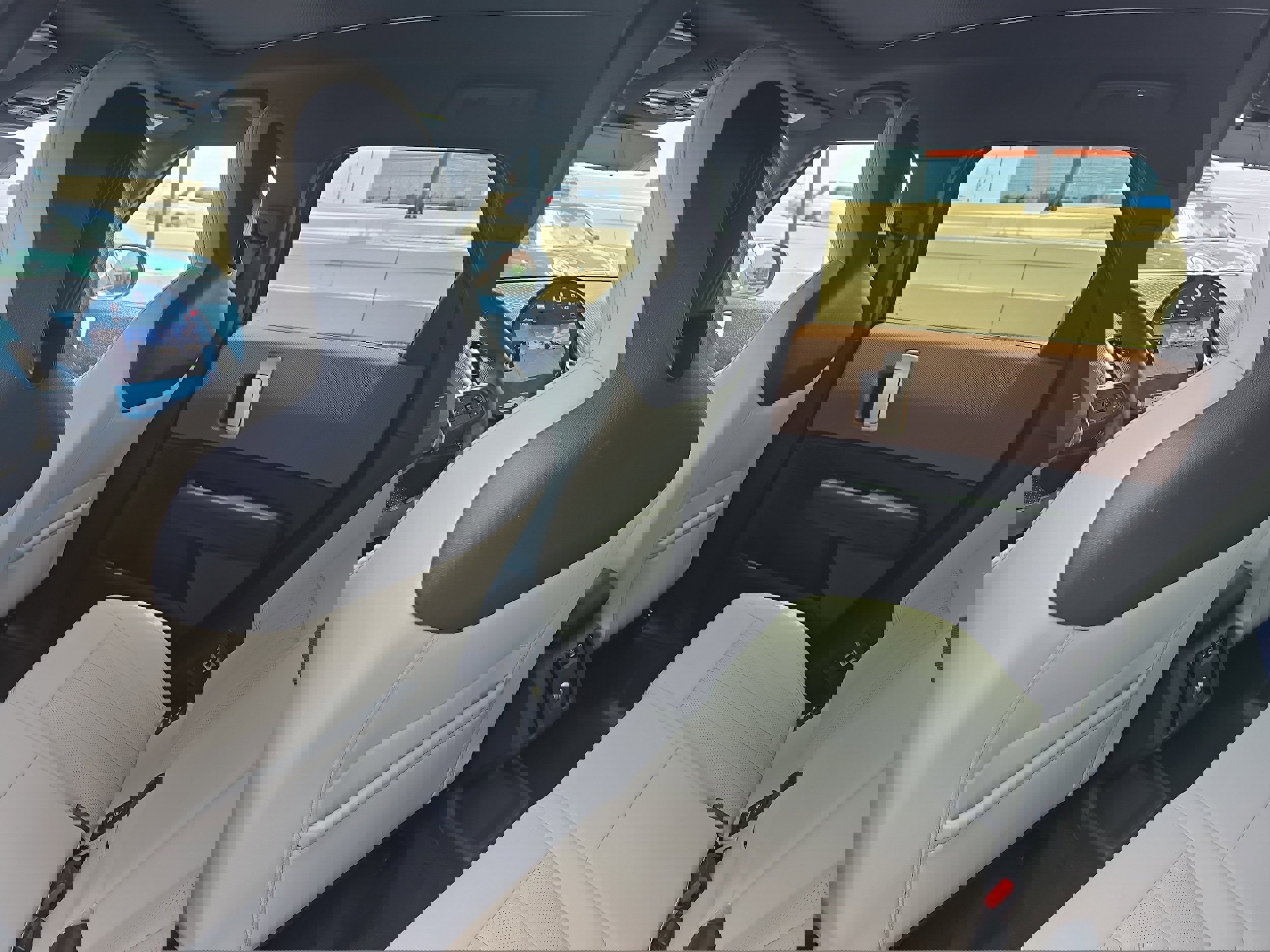 Used 2025 MINI Cooper Countryman S w/ Comfort Package Max image 13