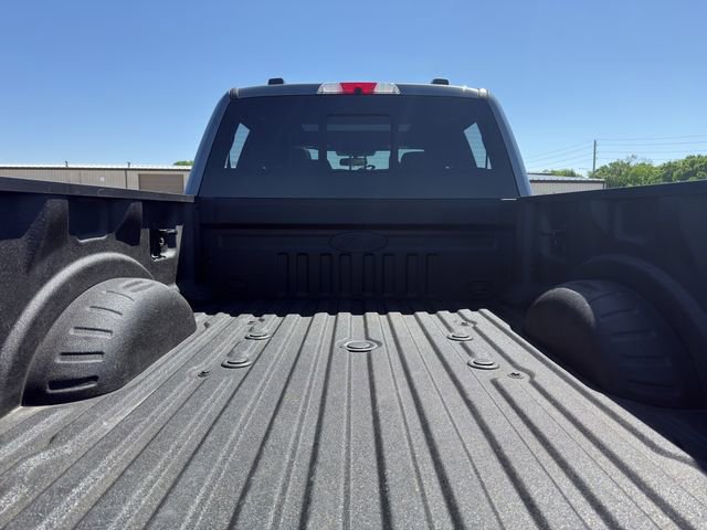 Used 2022 Ford F350 Lariat w/ Tremor Off-Road Package AWD/4WD image 19