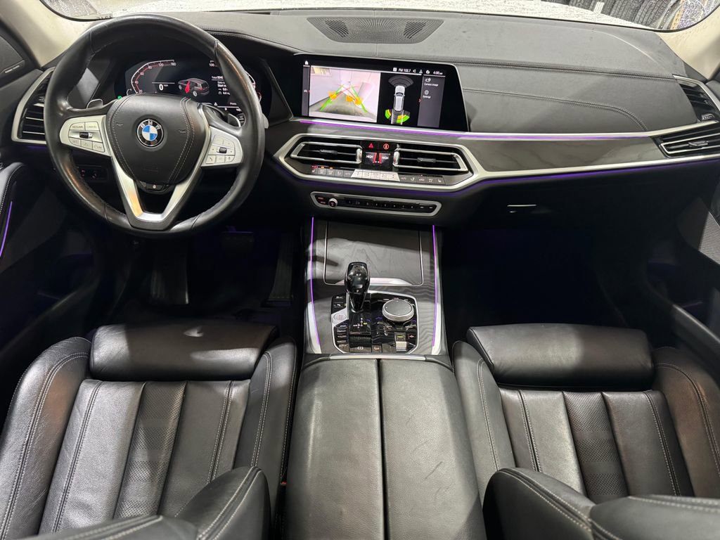 Used 2021 BMW X7 xDrive40i w/ Premium Package image 9