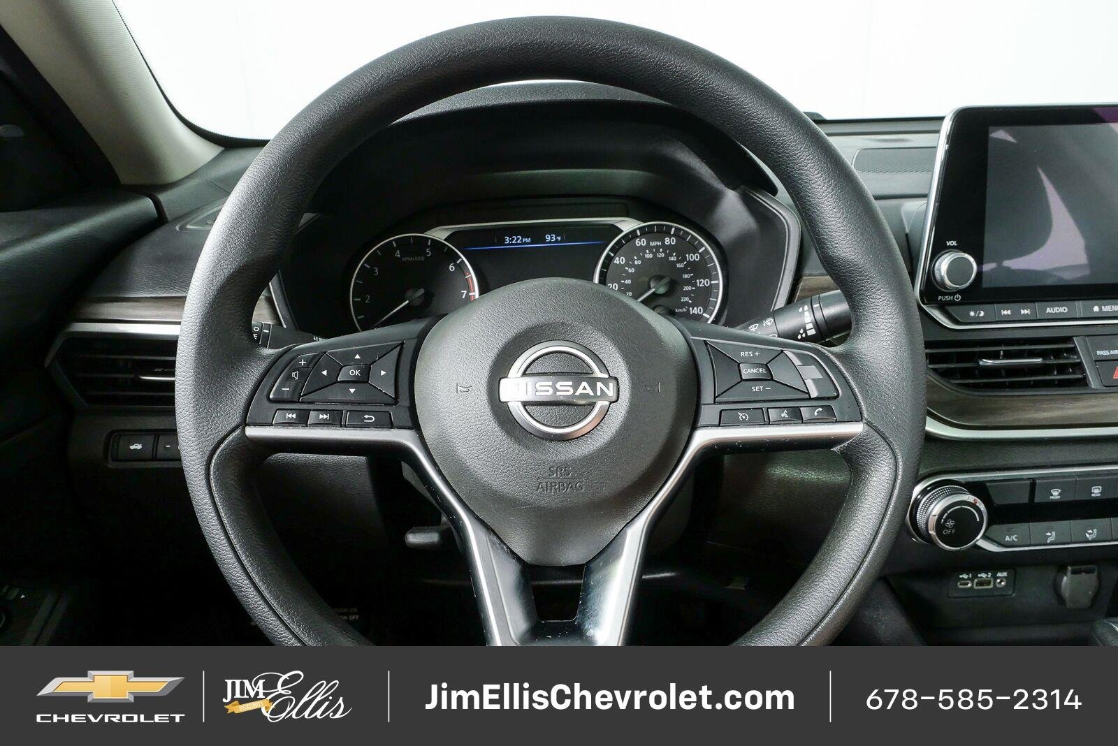 Used 2024 Nissan Altima 2.5 SV FWD image 9