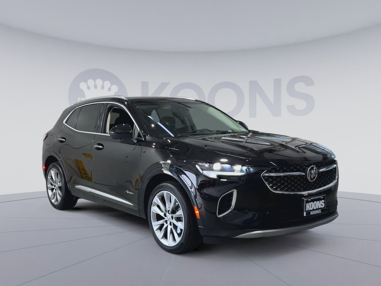 Used 2023 Buick Envision Avenir image 2