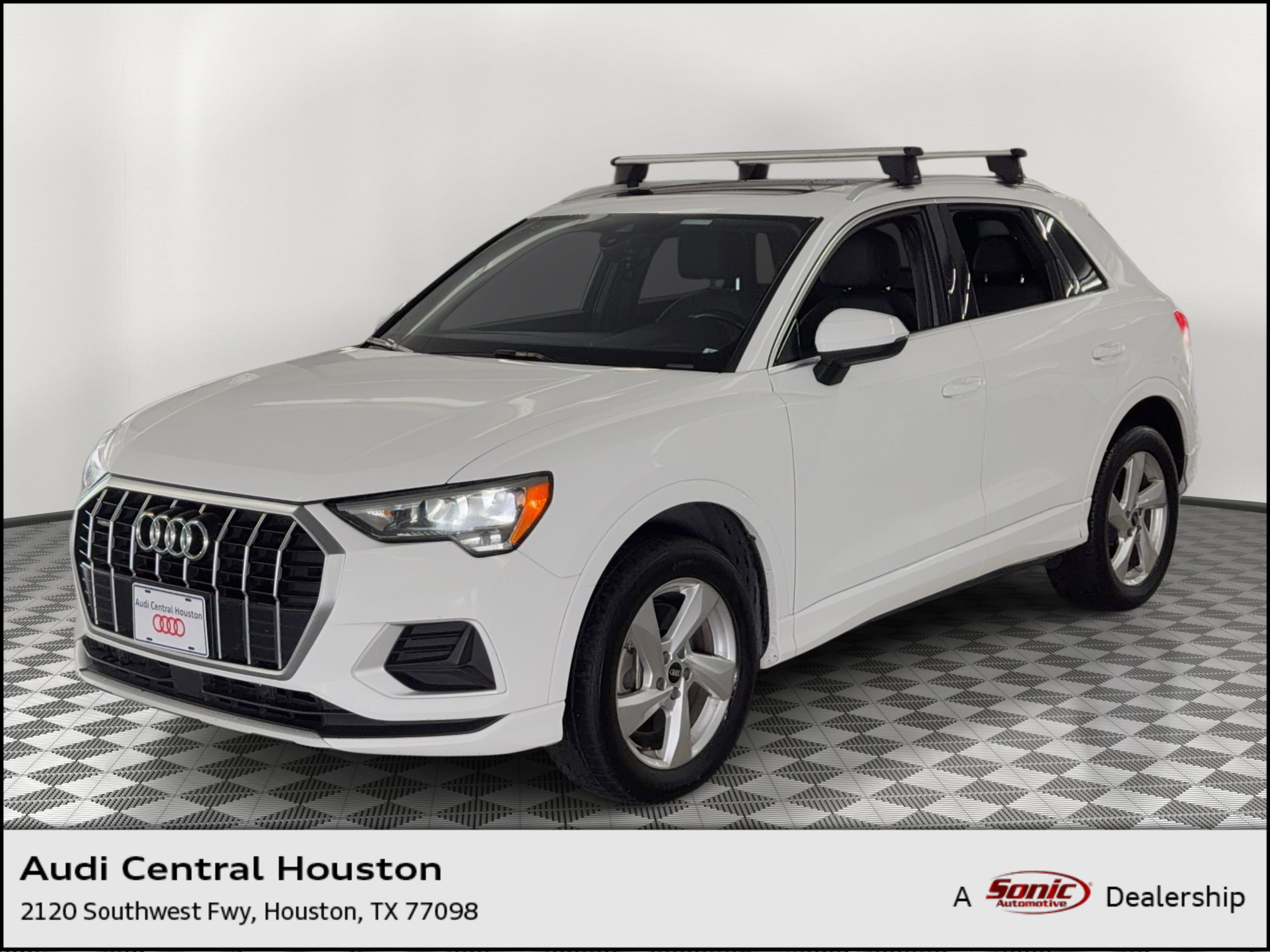 Used 2021 Audi Q3 2.0T Premium AWD/4WD image 1