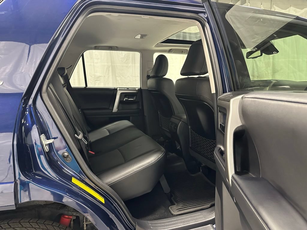 Used 2022 Toyota 4Runner Limited AWD/4WD image 47