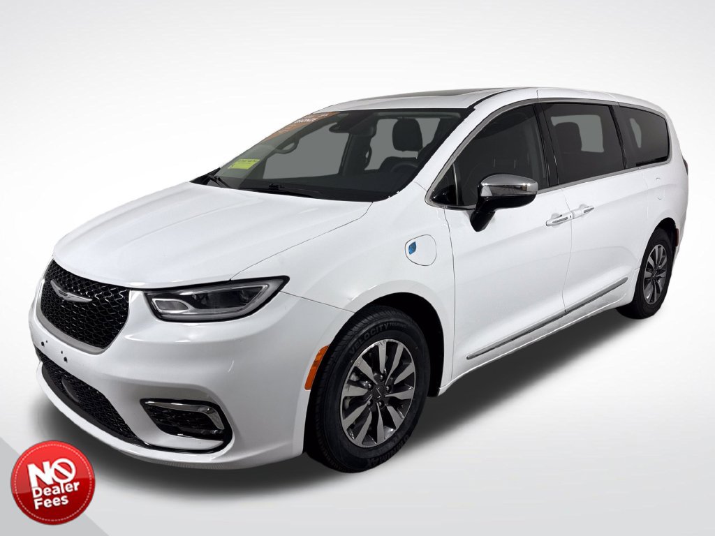 Used 2023 Chrysler Pacifica Limited FWD image 8