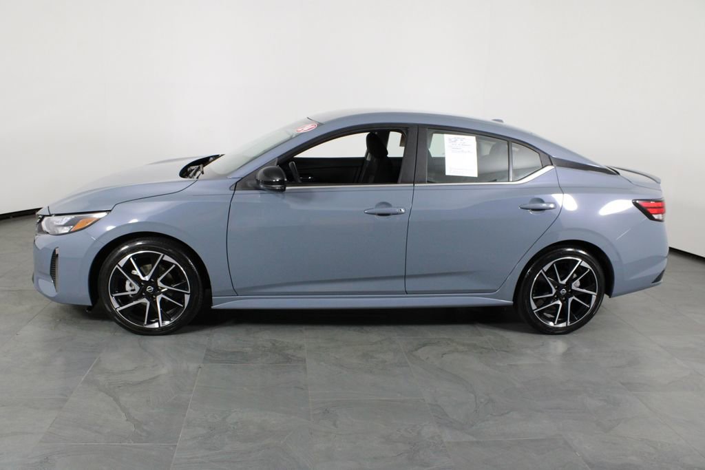 Certified 2024 Nissan Sentra SR FWD image 12
