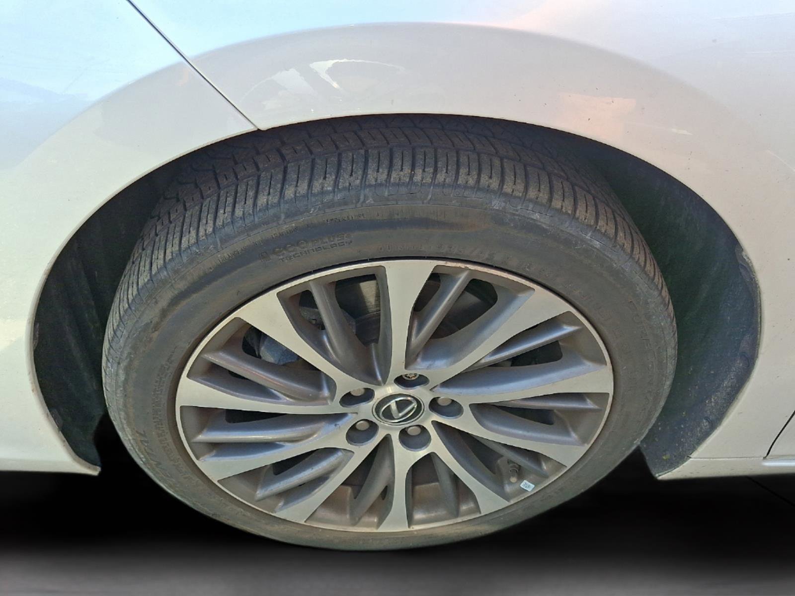 Used 2021 Lexus ES 350 w/ Premium Package image 6