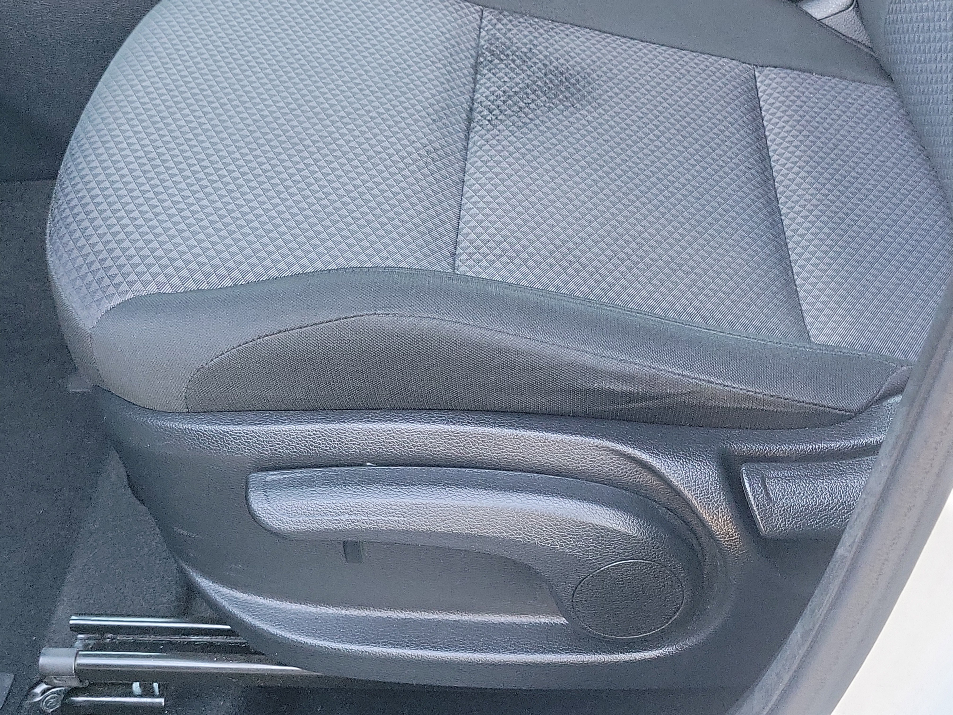 Used 2025 Kia Soul LX image 15