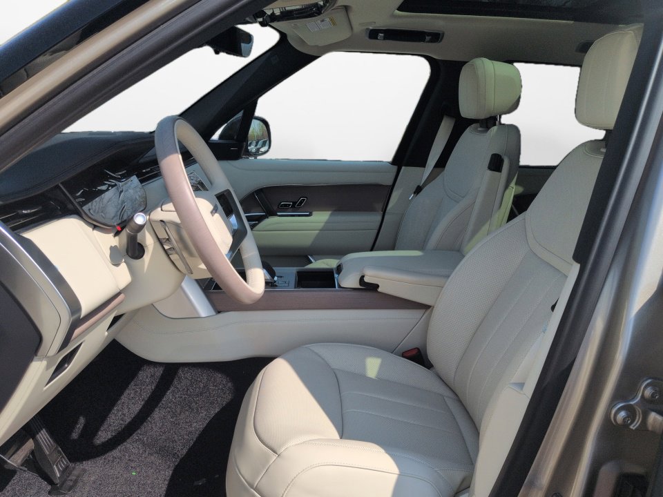 New 2026 Land Rover Range Rover SE AWD/4WD image 9