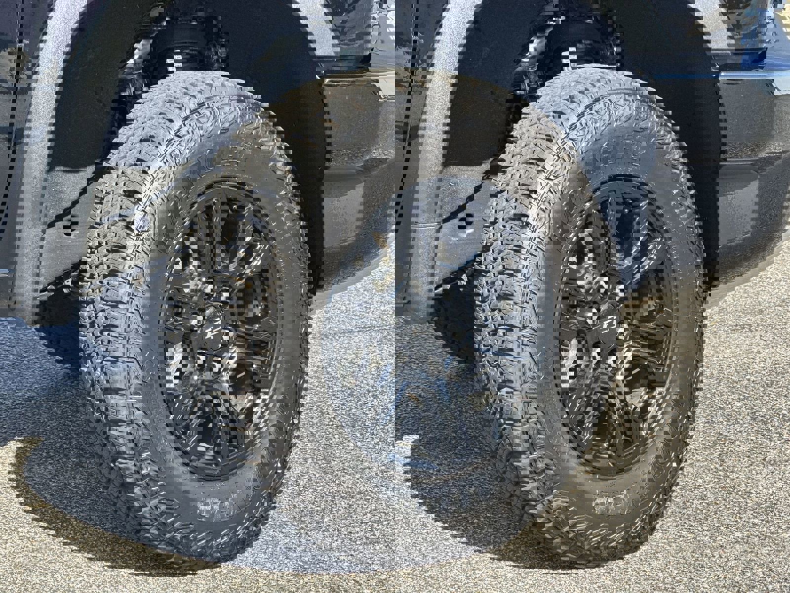 Used 2026 Chevrolet Silverado 1500 ZR2 w/ Dark Appearance Package image 9