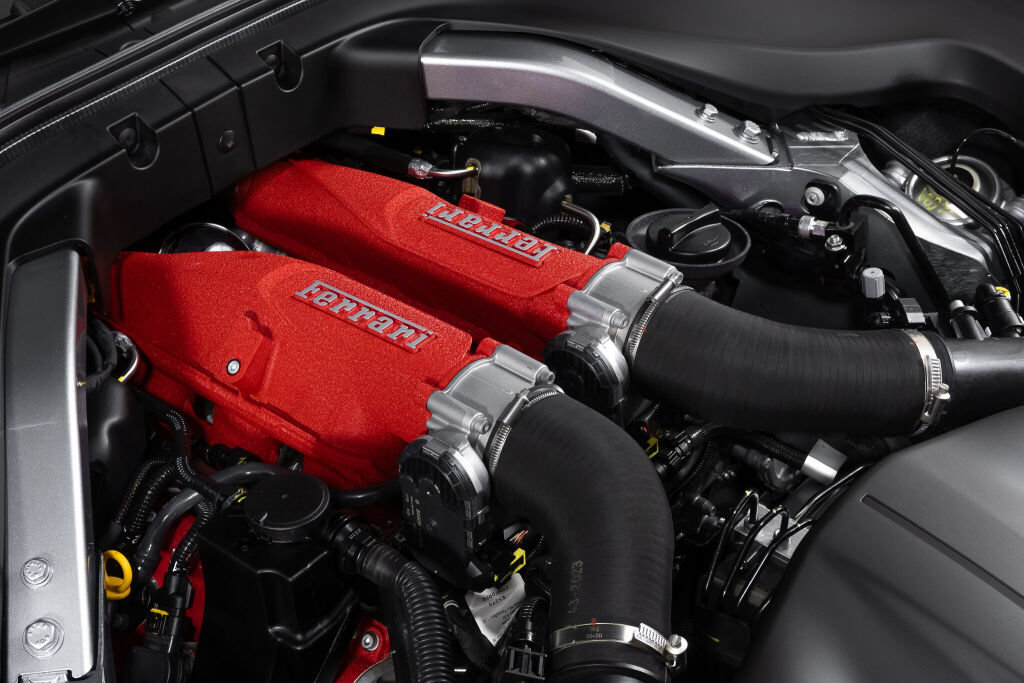 Used 2024 Ferrari Roma RWD image 24