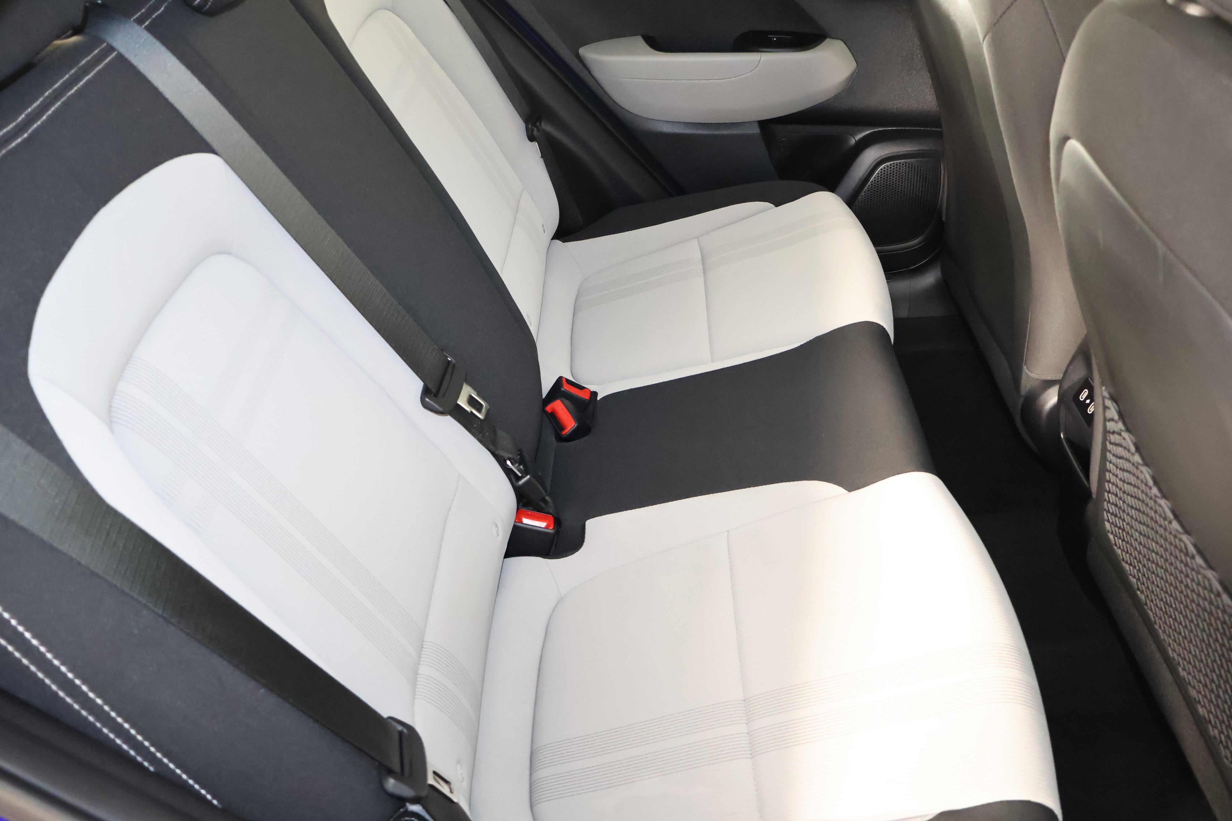 Used 2024 Hyundai Venue SEL image 45