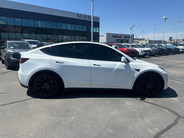 Used 2022 Tesla Model Y Performance AWD/4WD image 11