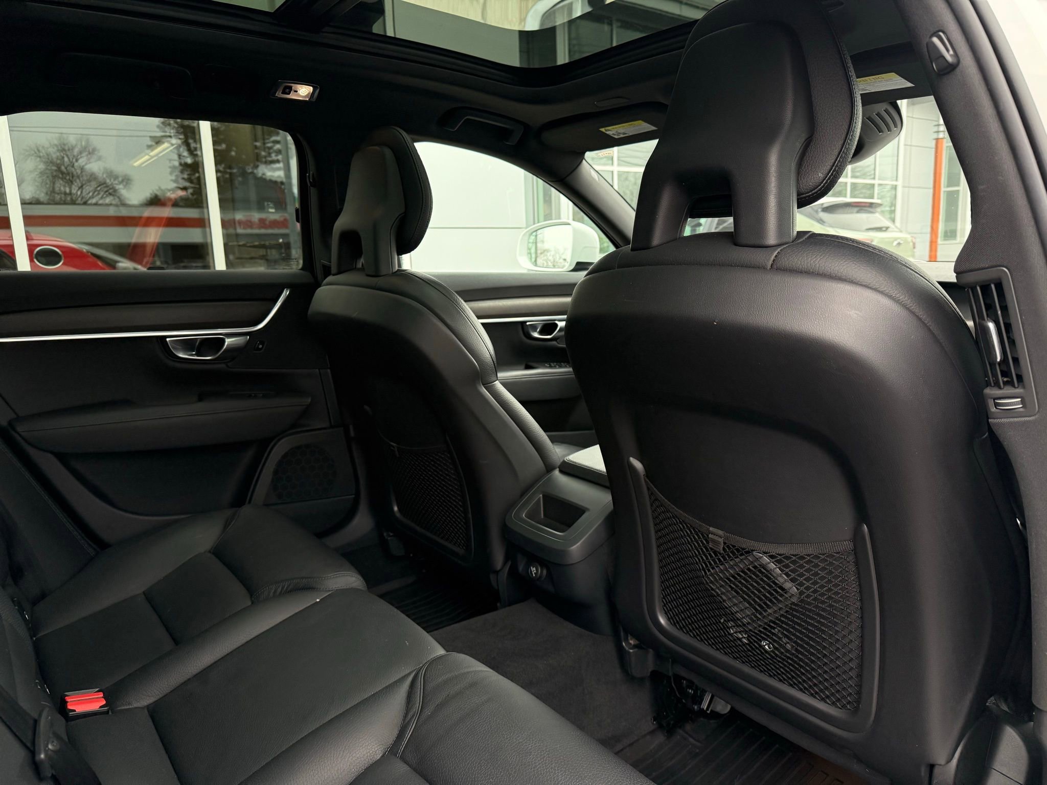 Used 2018 Volvo V90 T5 Cross Country w/ Convenience Package image 34