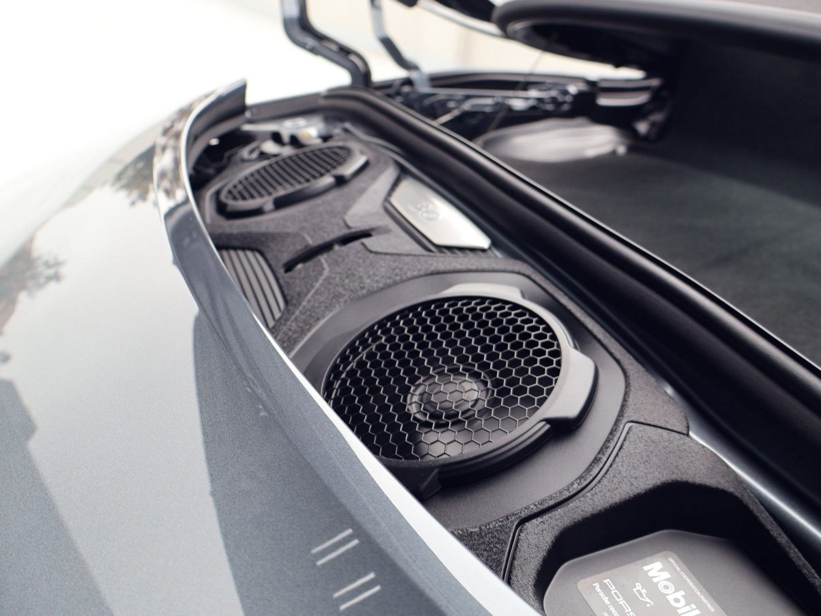 Certified 2025 Porsche 911 Carrera RWD image 23