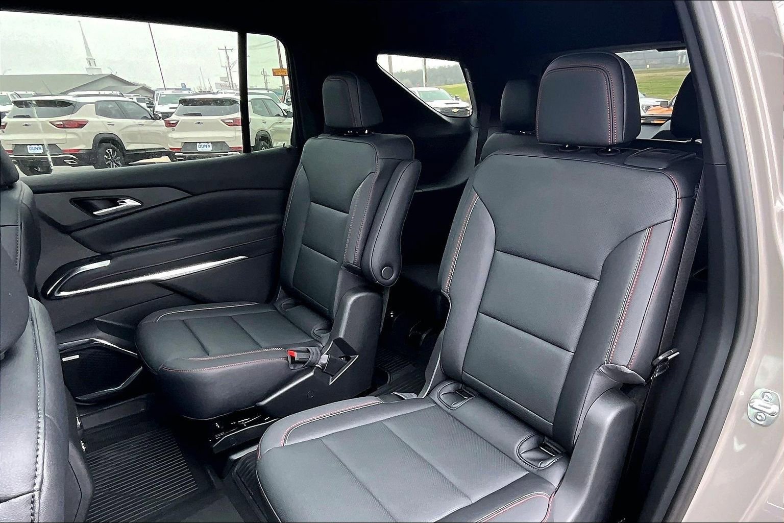 New 2026 Chevrolet Traverse Z71 w/ Enhanced Driving Package image 10