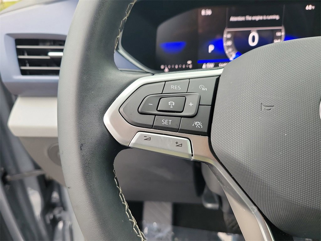 Used 2023 Volkswagen Taos SE w/ Black Wheel Package image 19