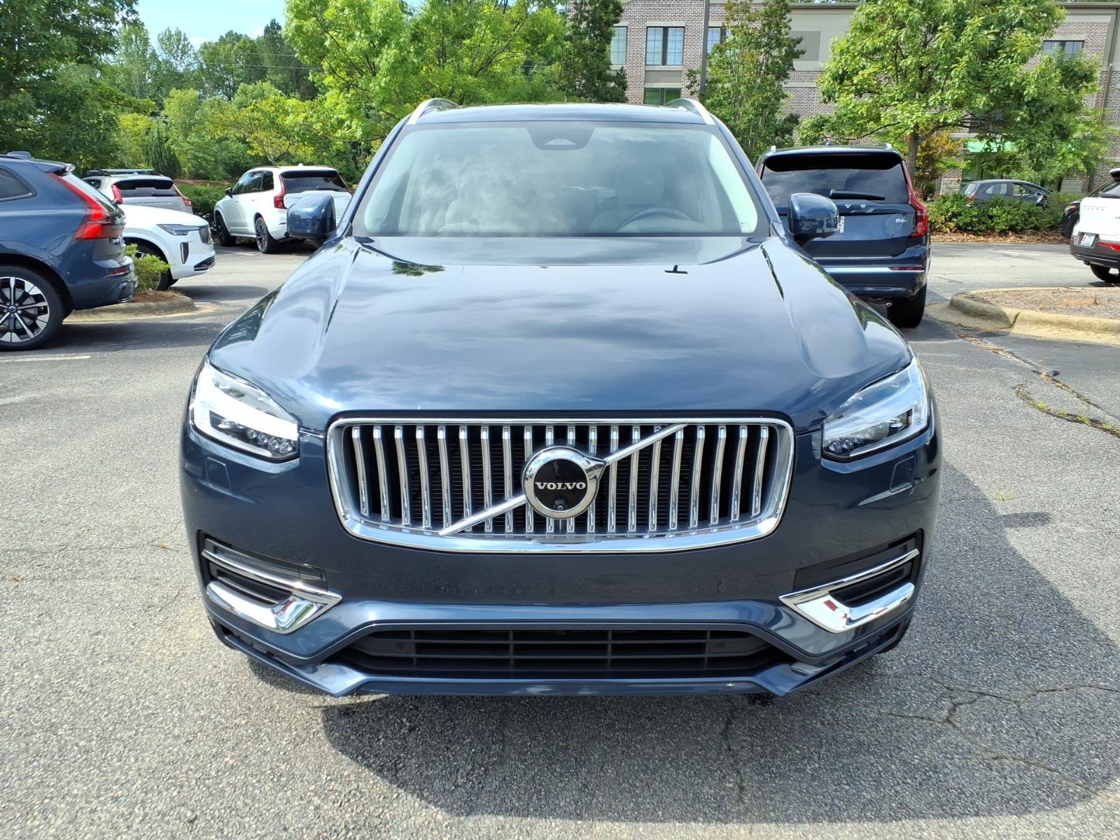 Certified 2024 Volvo XC90 B5 Plus AWD/4WD image 10