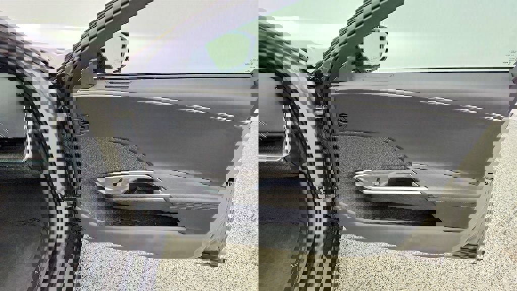 Used 2023 Lucid Air Touring image 26