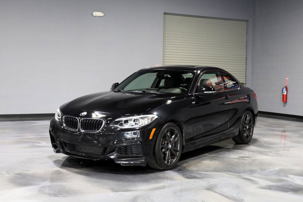 Used 2016 BMW M235i Coupe RWD image 3
