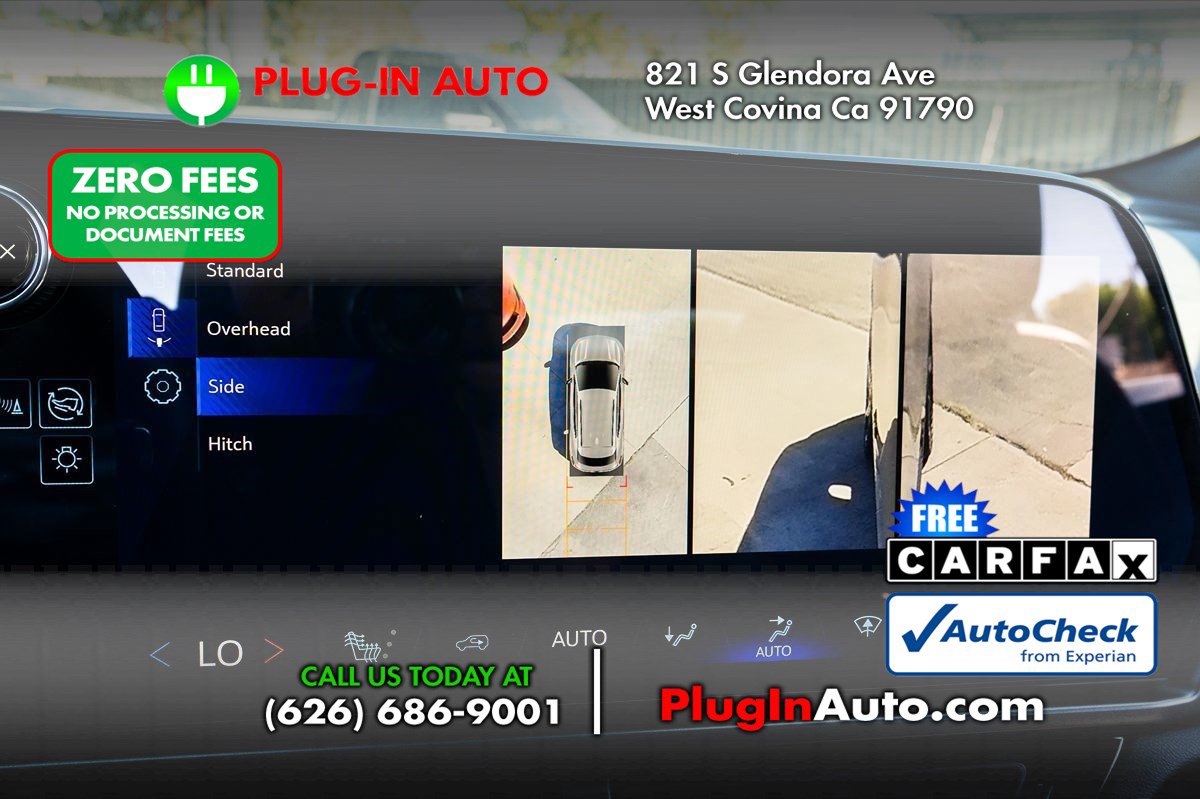 Used 2024 Chevrolet Equinox EV RS FWD image 35