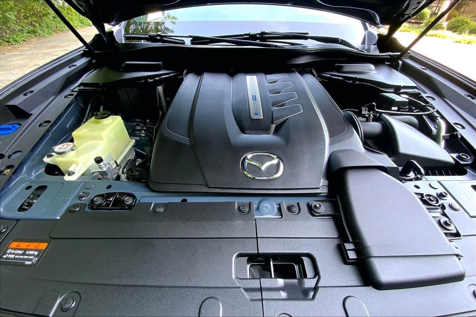 Certified 2025 MAZDA CX-70 Plug-In Hybrid w/ Premium Plus AWD/4WD image 30