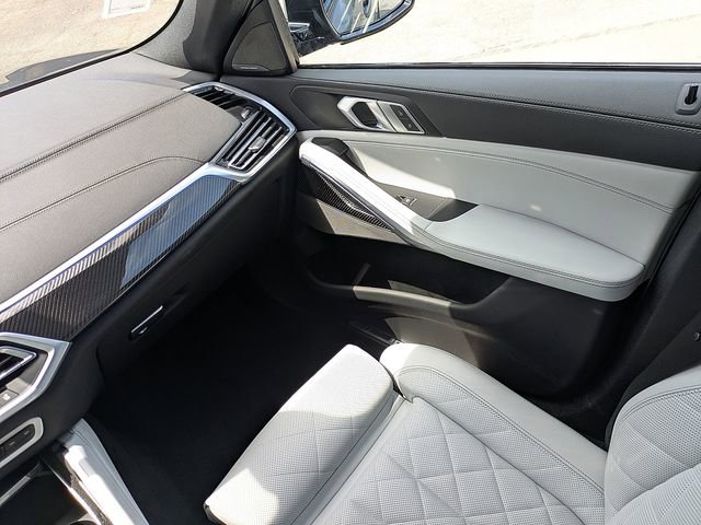 Used 2023 BMW X6 M50i w/ Executive Package image 16