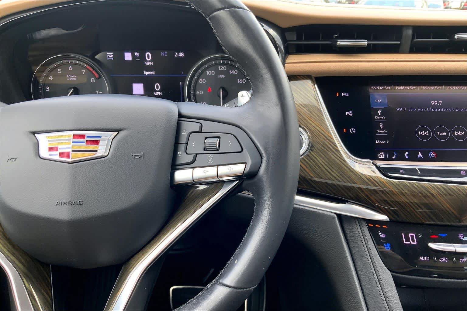 Used 2020 Cadillac XT6 Sport w/ Platinum Package AWD/4WD image 25