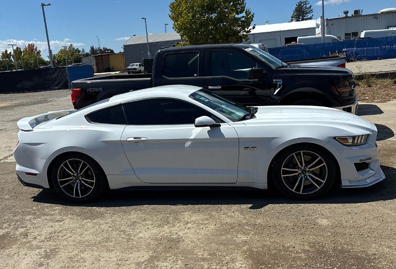 Used 2017 Ford Mustang GT Premium RWD image 6