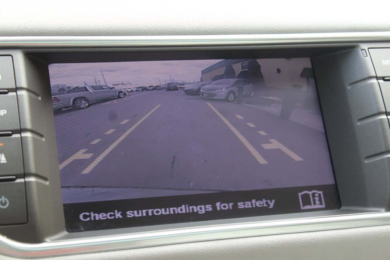 Used 2012 Land Rover Range Rover Evoque Pure Plus AWD/4WD image 9
