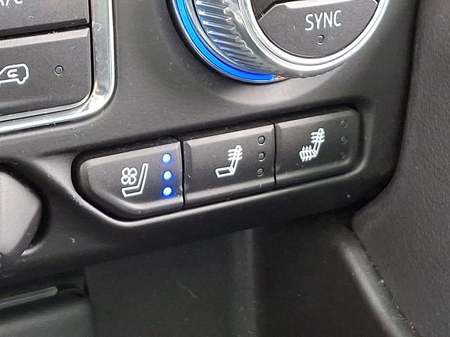 Used 2024 GMC Yukon XL SLT image 30