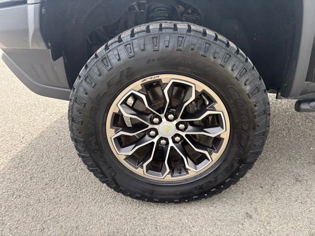 Used 2017 Chevrolet Colorado ZR2 image 13