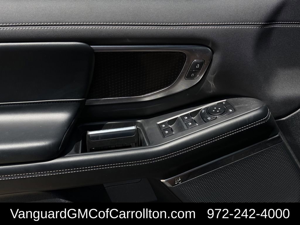 Used 2025 Ford Expedition Platinum w/ Stealth Appearance Package image 28