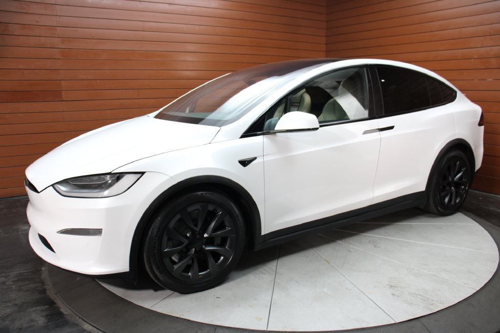 Used 2023 Tesla Model X AWD/4WD image 32