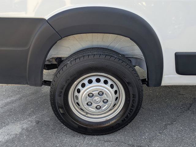 Used 2025 RAM ProMaster 2500 w/ Convenience Group FWD image 11